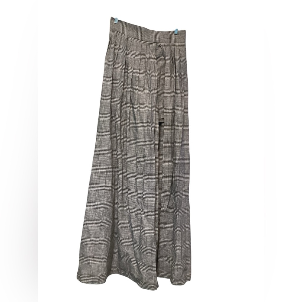 Locker Room Shorts With Long Skirt